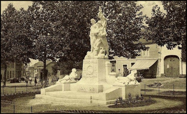 site florenville le monument arboré