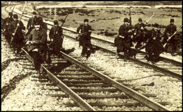 site  infanterie française le long du chemin de fer