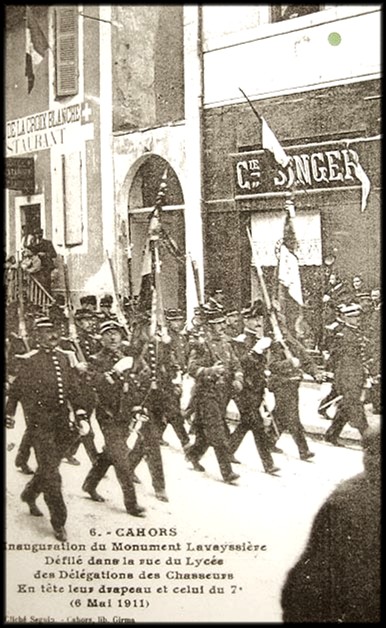 site cahors drapeau 7èRI  6 mai 1911