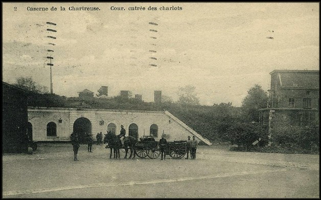 site  chartreuse chariots après le corps de garde