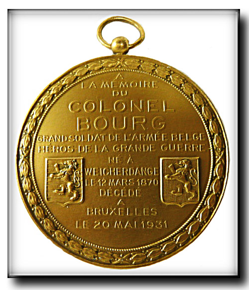 site me be médaille colonel bourg pile
