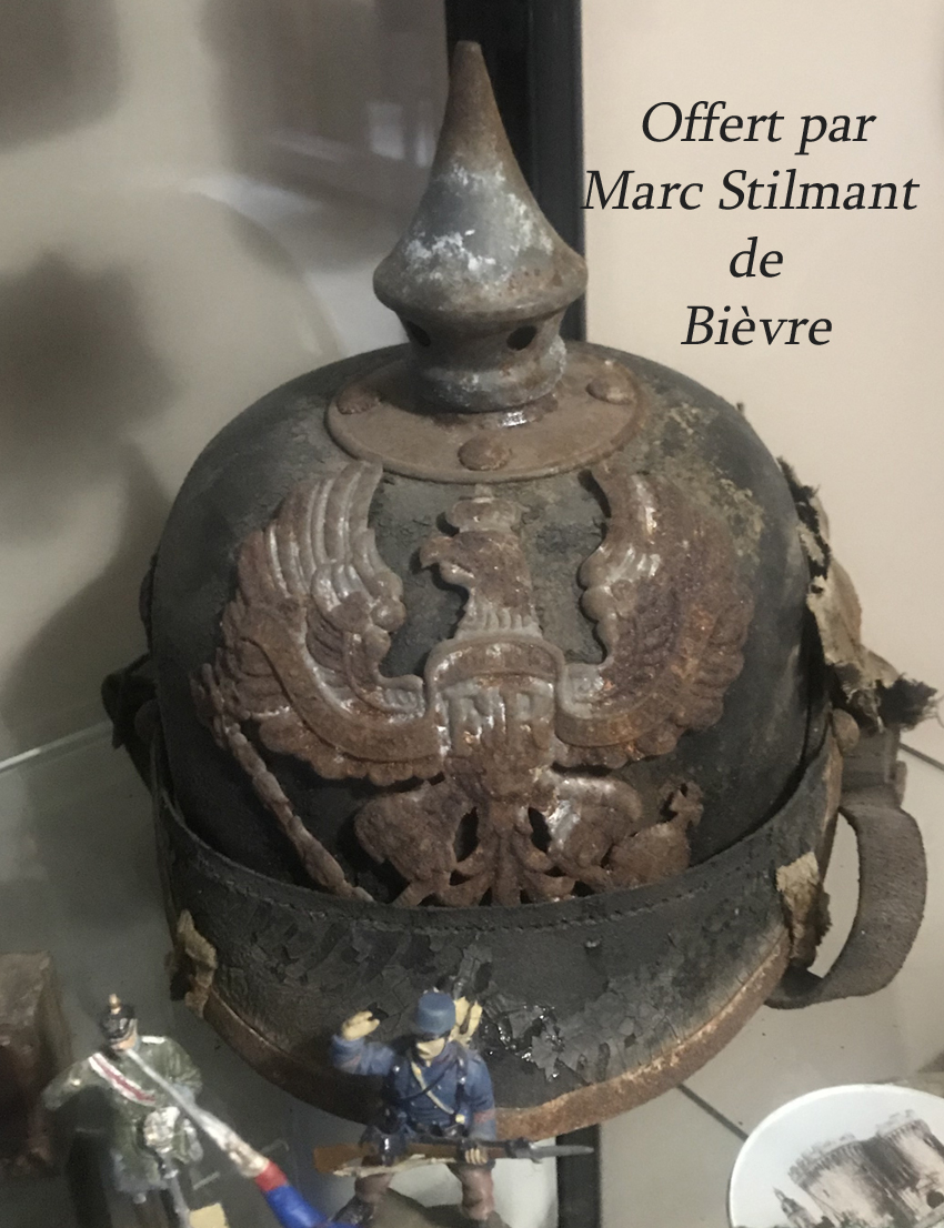 casque à pointe offert par Marc Stilmant Monceau