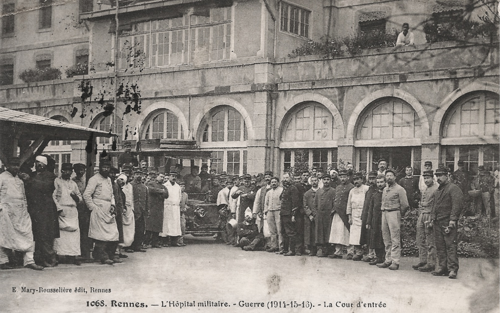 len rennes hopital militaire cour entrée